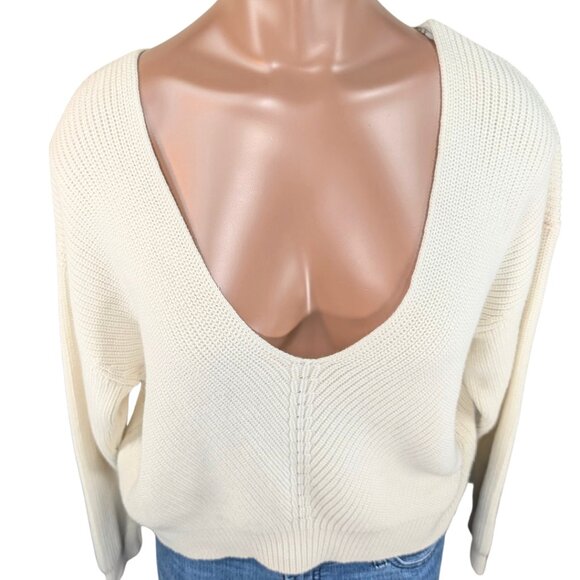 SOLDlulu's XS Cream Cropped Cableknit V-Neck Long Sleeve 'Feel It Still' Sweater - Picture 4 of 8